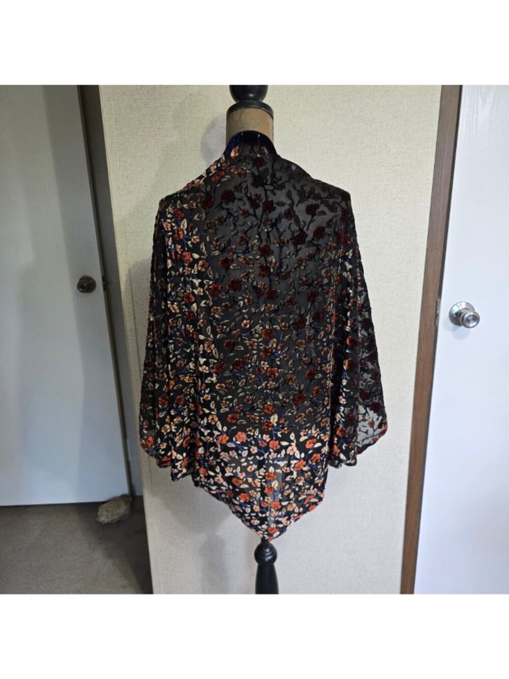 One Size Sheer Floral Velvet Burnout Shrug Kimono Black Red Orange Open Front